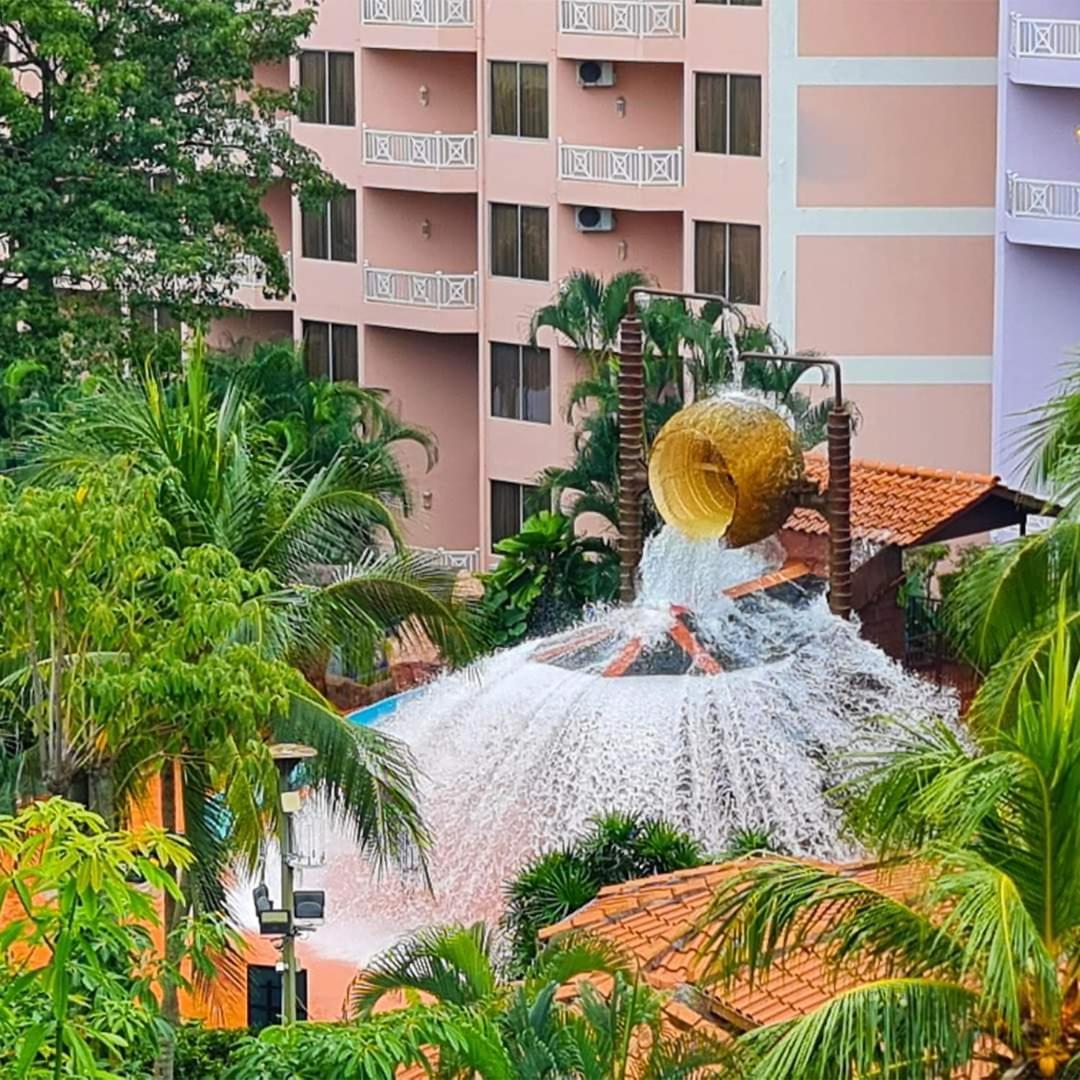 Lotus Desaru Beach Resort, 2 Bdrms, W/Splash Park Bandar Penawar Exterior foto